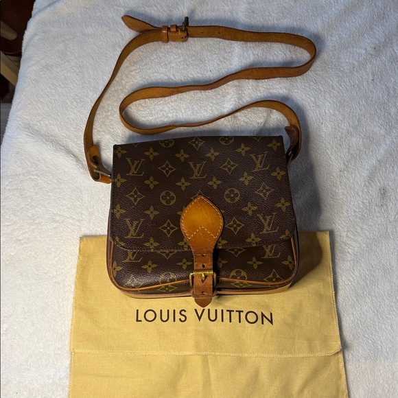 Authentic Louis Vuitton Cartouchiere MM
Monogram Crossbody Bag - Picture 1 of 16